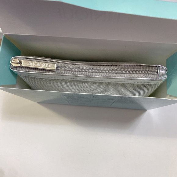 NEW Travel Size Clinique 3 step acne treatment AND super cute FREE Floral bag! - Picture 5 of 6